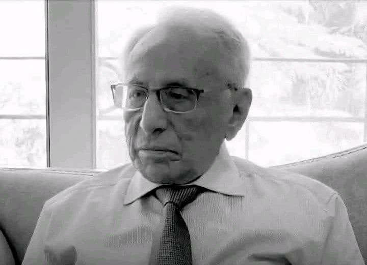 الشيخ حميد بن عبدالله الأحمر يعزي في وفاة رجل الأعمال أبو بكر عمر بازرعة