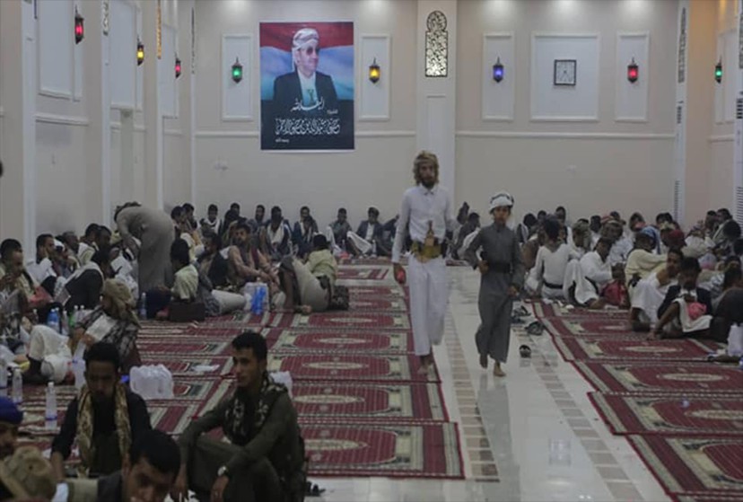 مراسم مجلس عزاء فقيد الوطن الشيخ حسين الأحمر بمدينة سيؤن اليمنية 