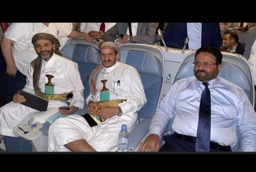 عضو الهيئة المساندة للمجلس الرئاسي في اليمن  الشيح حميد الأحمر يصل عدن