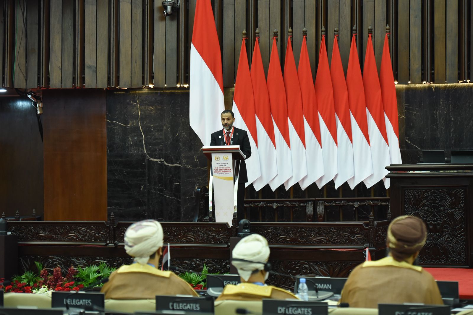 الشيخ حميد بن عبد الله الأحمر، خلال كلمته في الجلسة العامة للمؤتمر التاسع عشر لاتحاد مجالس الدول الأعضاء في منظمة التعاون الإسلامي
